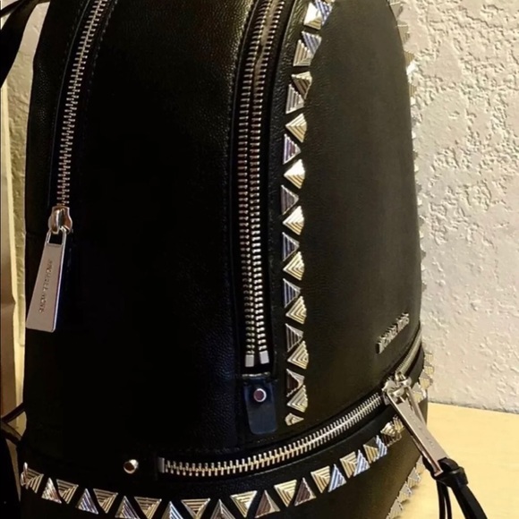 $358 Michael Kors RHAE Backpack Handbag MK Bag - Picture 6 of 8
